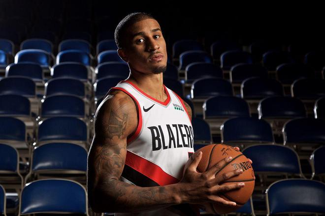 社交媒体上 社交媒体上