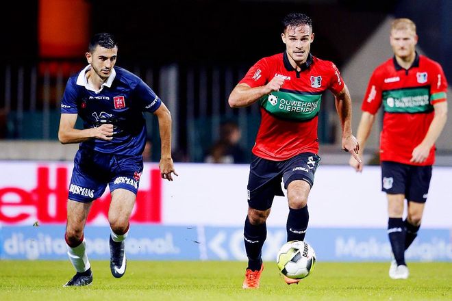 他通过社交 他通过社交