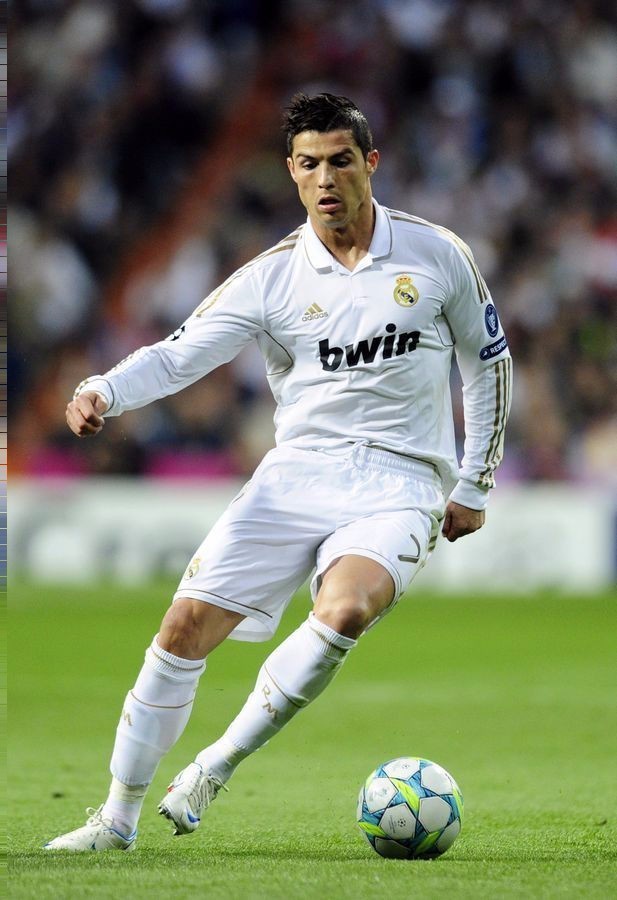 巴拉多利德vs莱加内斯全场数据：射门数12-7，射正数2-1