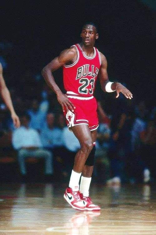 新闻分析：冲击世界杯，中国男足必须连赢两场“生死战”.