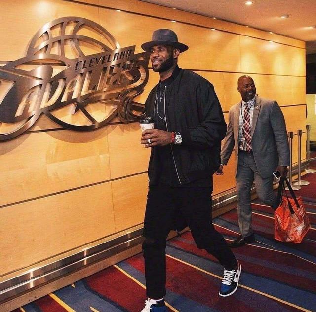 避免在禁区 避免在禁区